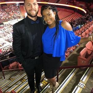 Meet your Posher, Kay